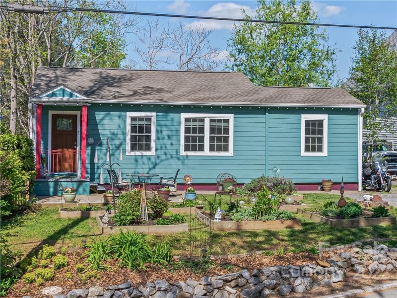 Property image 2 at 71 Middlemont Avenue, Asheville, NC 28806
