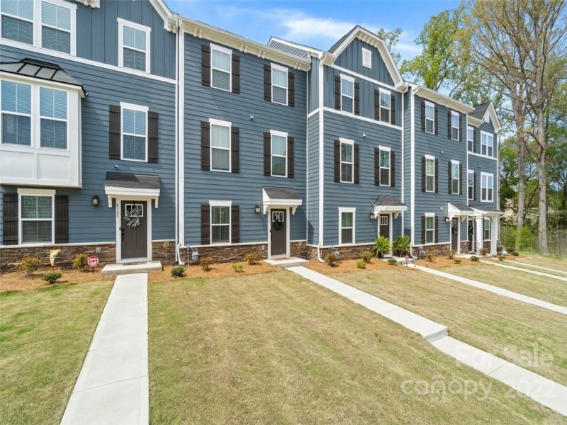 Property image 2 at 4519 Valley Walk Drive, Charlotte, NC 28216