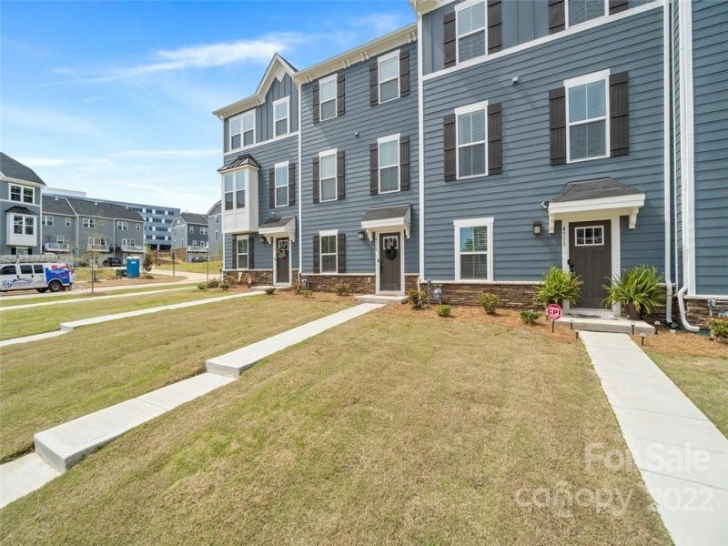 Property image 3 at 4519 Valley Walk Drive, Charlotte, NC 28216