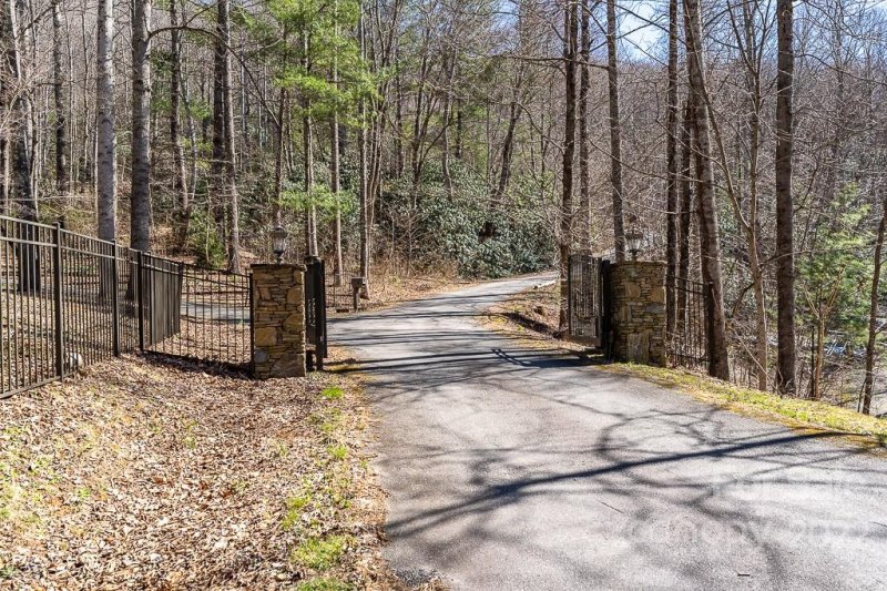 Property image 3 at 99999 Bartlett Mountain Road, Asheville, NC 28805