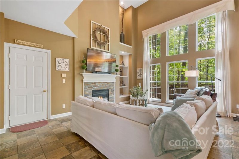 Property image 5 at 8256 Chatham Oaks Drive, Concord, NC 28027