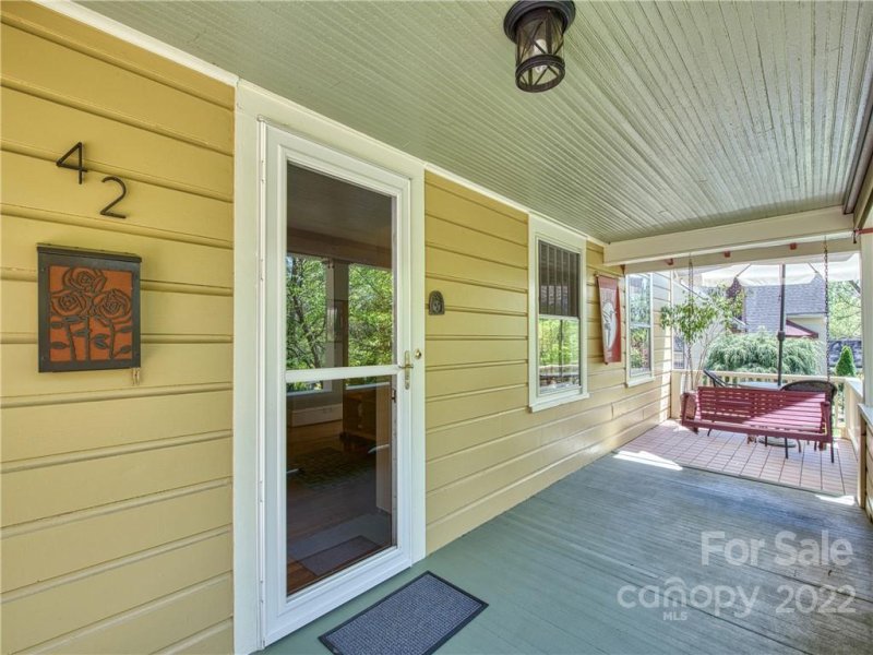Property image 3 at 42 Westover Drive, Asheville, NC 28801