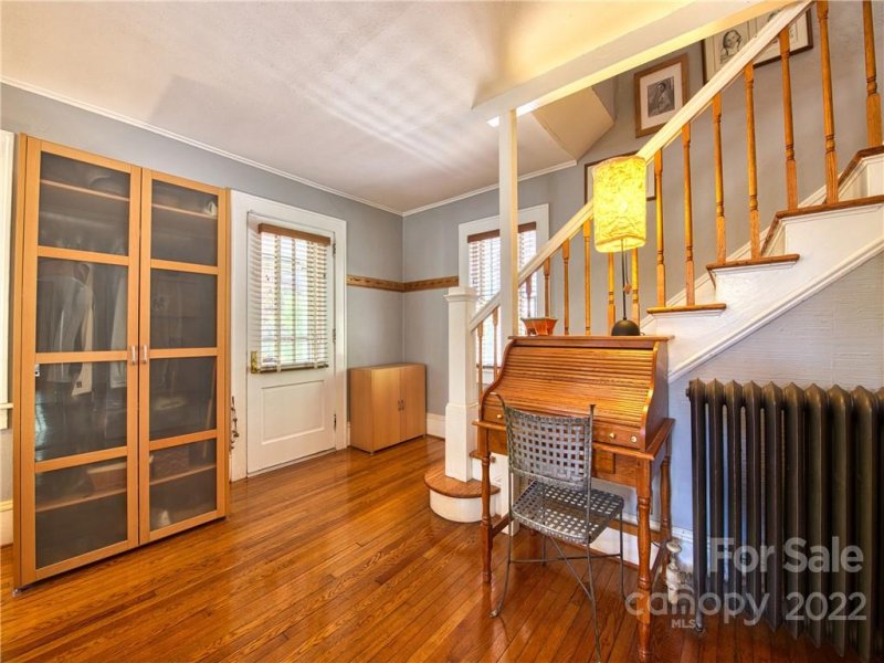 Property image 4 at 42 Westover Drive, Asheville, NC 28801