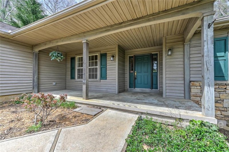 Property image 2 at 33 Tall Pines Road, Hendersonville, NC 28739