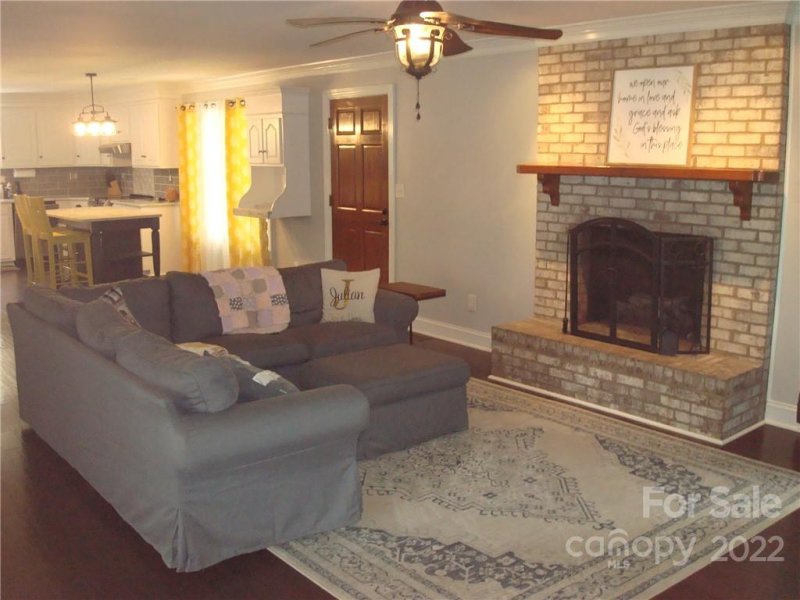 Property image 5 at 1701 Essen Lane, Gastonia, NC 28054