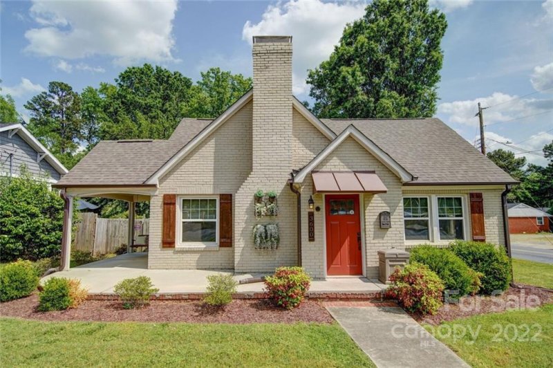 Property image 2 at 3600 The Plaza Plaza, Charlotte, NC 28205