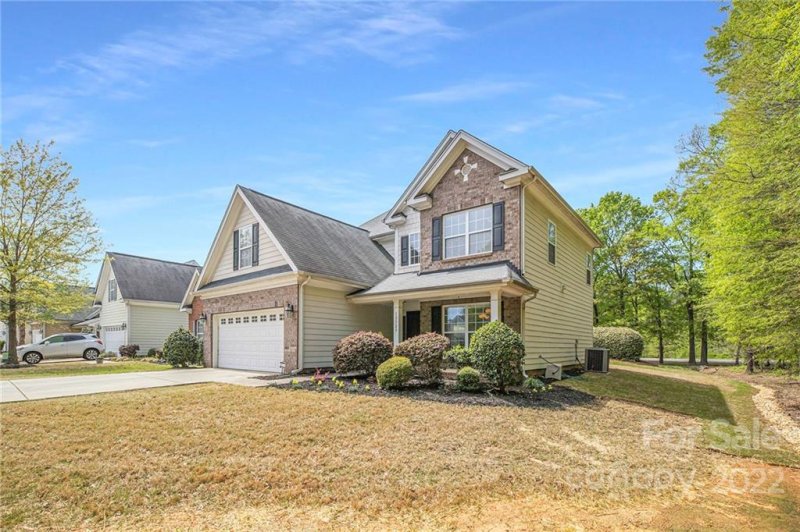 Property image 2 at 13329 Eastfield Village Lane, Charlotte, NC 28269