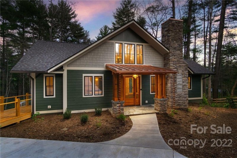 Property image 2 at 44 Hawberry Court, Asheville, NC 28805