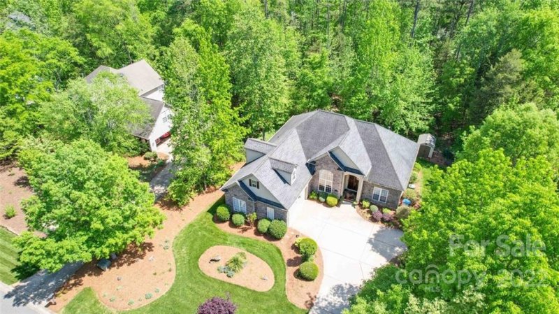 Property image 2 at 10113 Hanging Moss Trail, Mint Hill, NC 28227