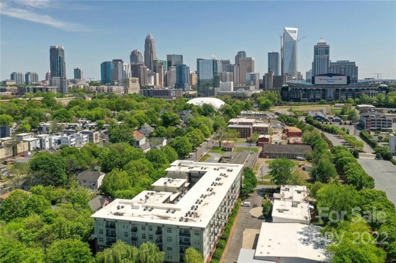 Property image 3 at 1101 W 1st Street, Charlotte, NC 28202