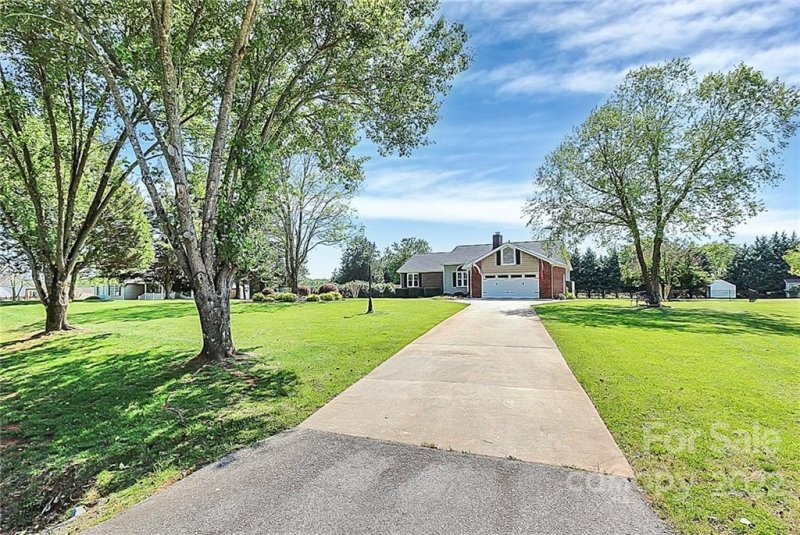 Property image 5 at 106 Sterling Drive, York, SC 29745