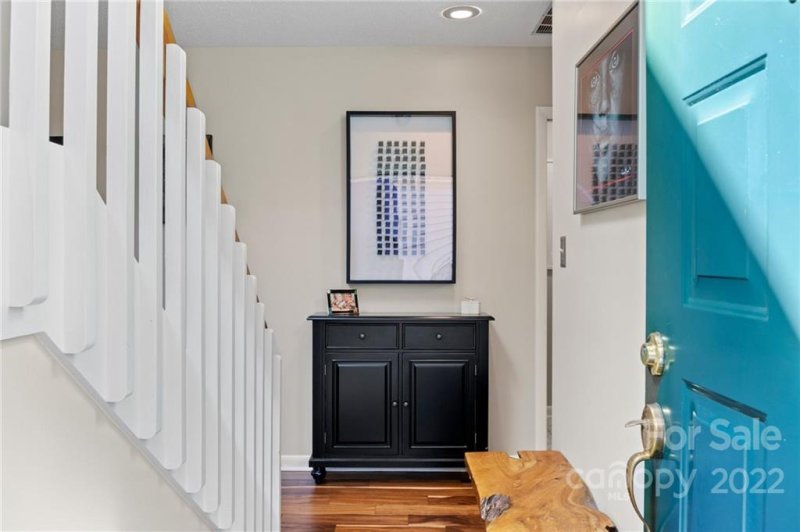 Property image 5 at 8 Stuart Circle, Asheville, NC 28804