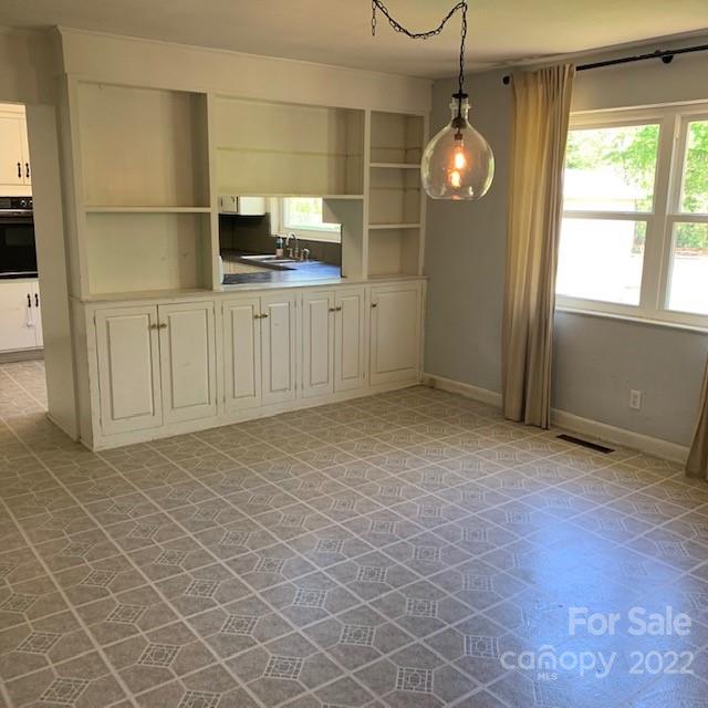 Property image 3 at 1160 11th Street Circle, Hickory, NC 28601