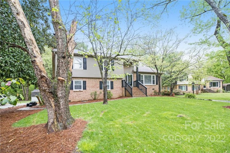 Property image 2 at 7516 Cornwallis Lane, Charlotte, NC 28270