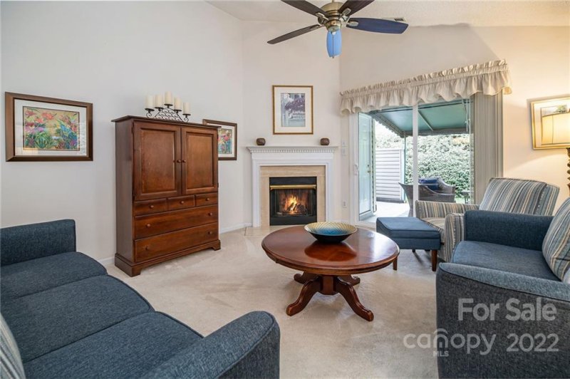 Property image 3 at 8812 Treyburn Drive, Charlotte, NC 28216