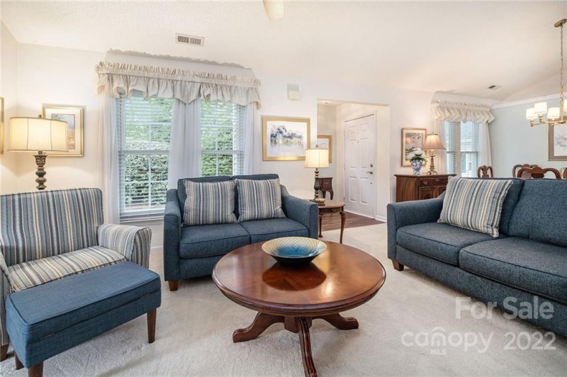 Property image 4 at 8812 Treyburn Drive, Charlotte, NC 28216