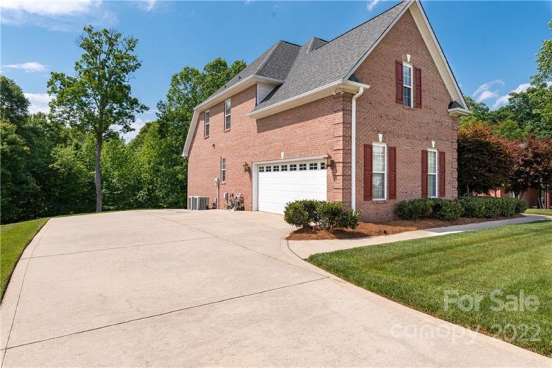 Property image 2 at 5432 Old Town Lane, Gastonia, NC 28056