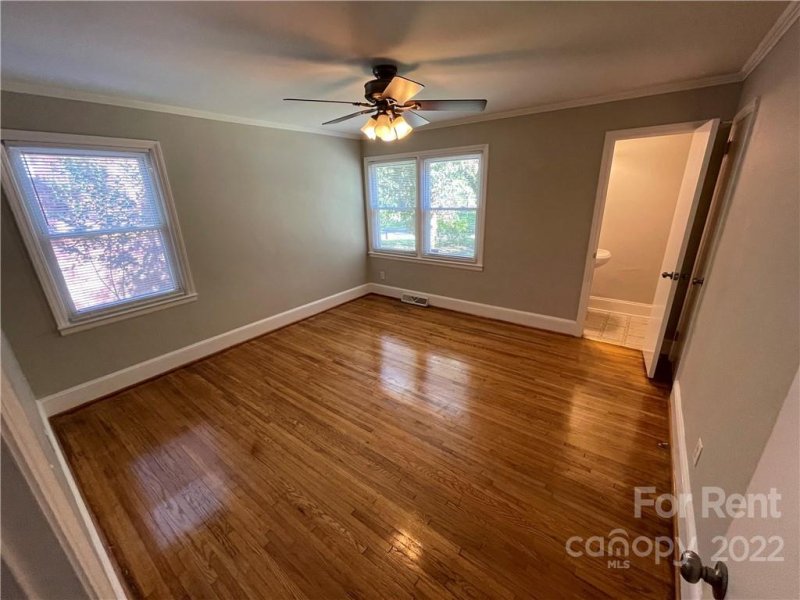 Property image 3 at 2214 Arnold Drive, Charlotte, NC 28205