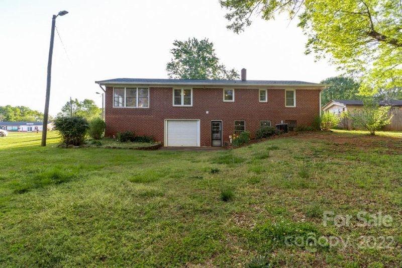 Property image 3 at 2421 S Lafayette Street, Shelby, NC 28152