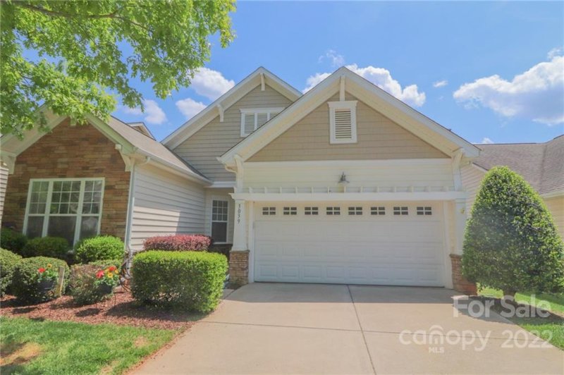 3039 Streamhaven Drive