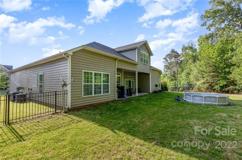 Property image 4 at 540 Becker Avenue, Fort Mill, SC 29715