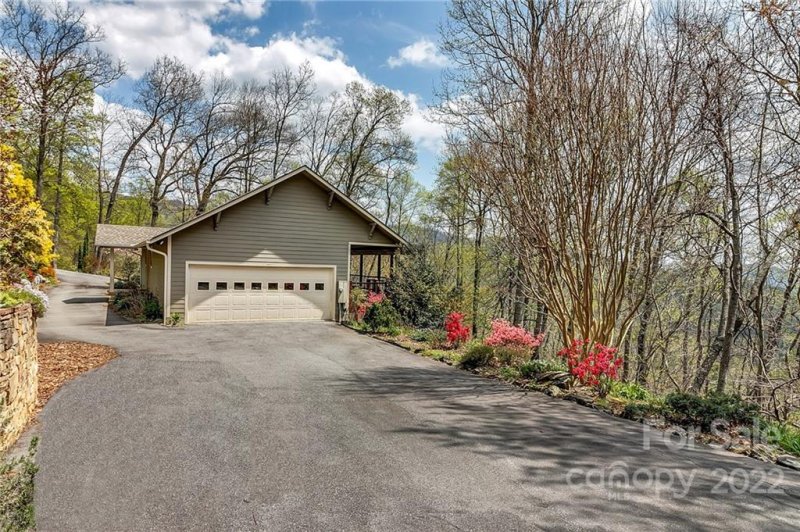 Property image 3 at 3 Wedgewood Terrace, Black Mountain, NC 28711