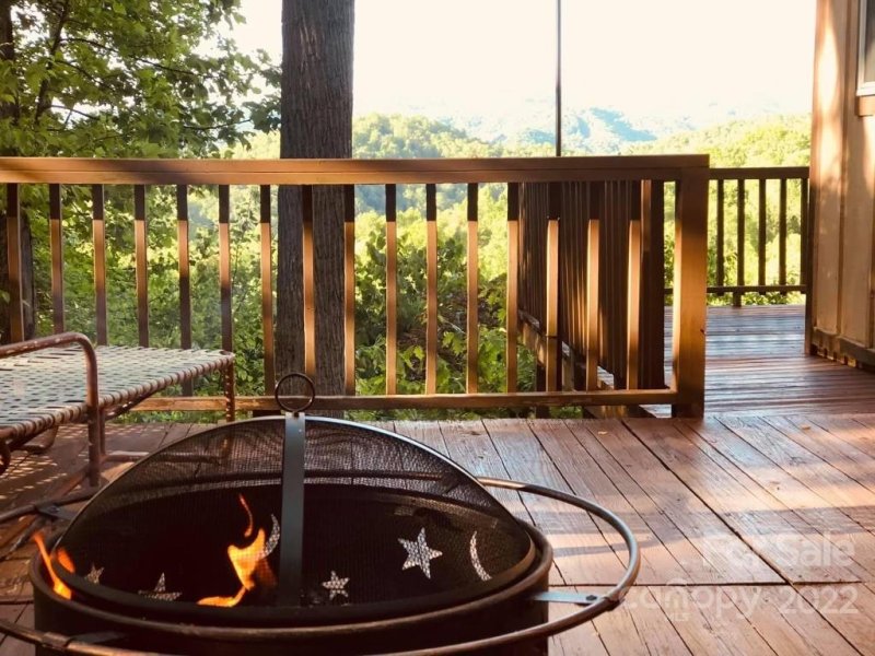 Property image 3 at 210 Hemlock Drive, Elk Park, NC 28622