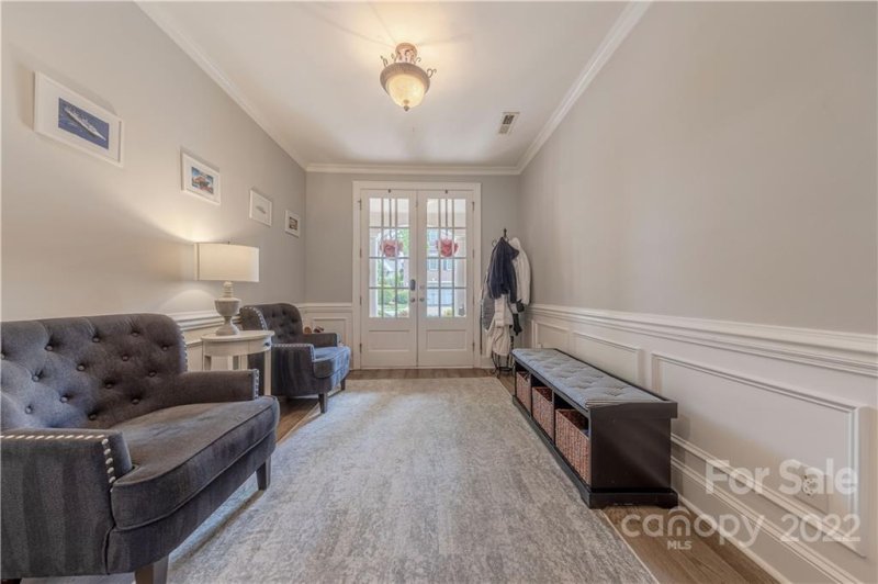 Property image 4 at 11725 Easthampton Circle, Charlotte, NC 28277