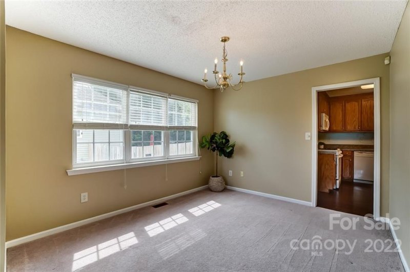 Property image 4 at 104 W High Ridge Court, Mount Holly, NC 28120