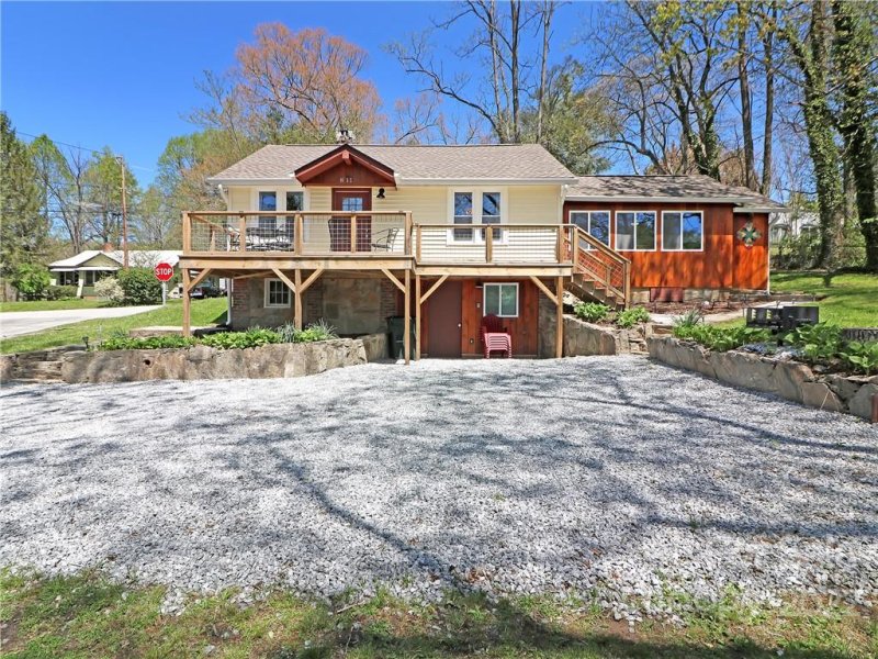 Property image 4 at 811 Miami Terrace, Hendersonville, NC 28791