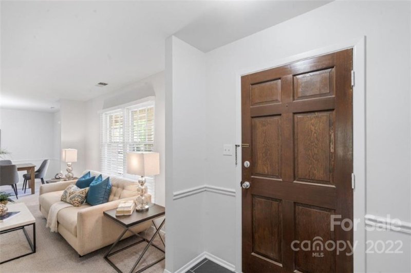 Property image 2 at 6325 Forest Way Drive, Charlotte, NC 28212