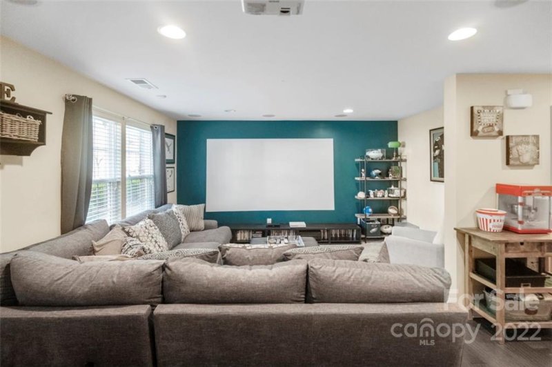 Property image 2 at 9835 Kings Parade Boulevard, Charlotte, NC 28273