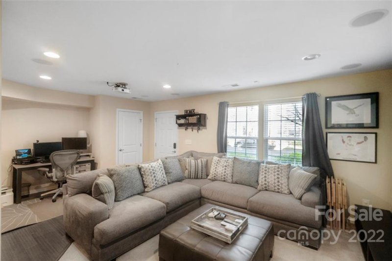 Property image 3 at 9835 Kings Parade Boulevard, Charlotte, NC 28273