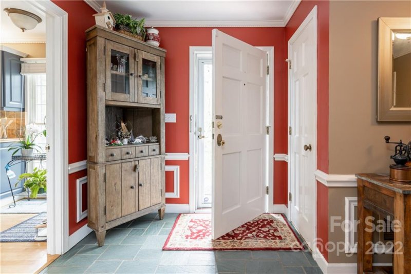 Property image 2 at 209 Heathcote Road, Hendersonville, NC 28791