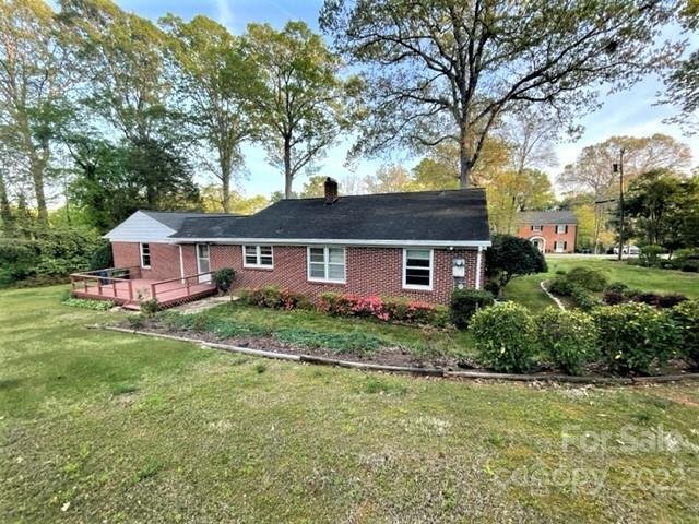 Property image 4 at 215 Dogwood Drive, Mount Holly, NC 28120