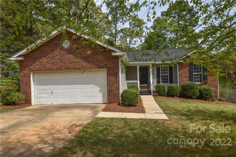 Property image 5 at 185 Rocky Knoll Court, Denver, NC 28037