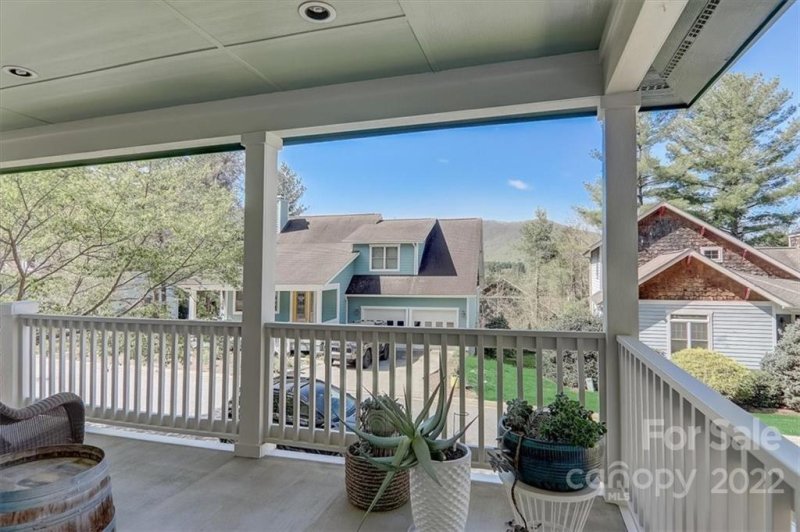 Property image 5 at 11 Oakhaven Terrace, Asheville, NC 28803