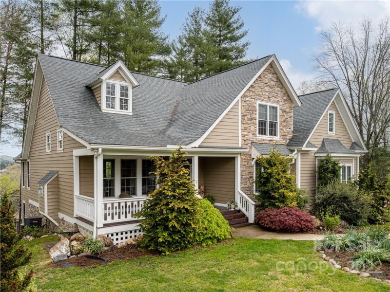 Property image 2 at 511 Wood Thrush Court, Arden, NC 28704