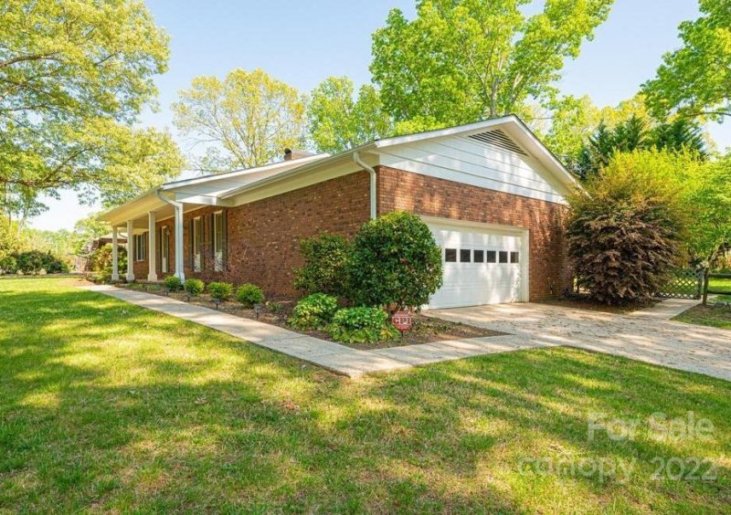 Property image 5 at 1210 19th Avenue, Hickory, NC 28601