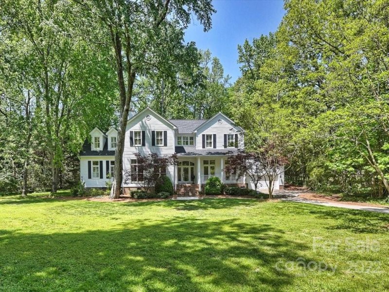 Property image 2 at 1118 Greentree Drive, Charlotte, NC 28211