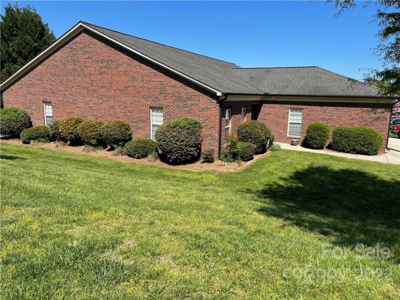 Property image 2 at 587 Camrose Circle, Concord, NC 28025