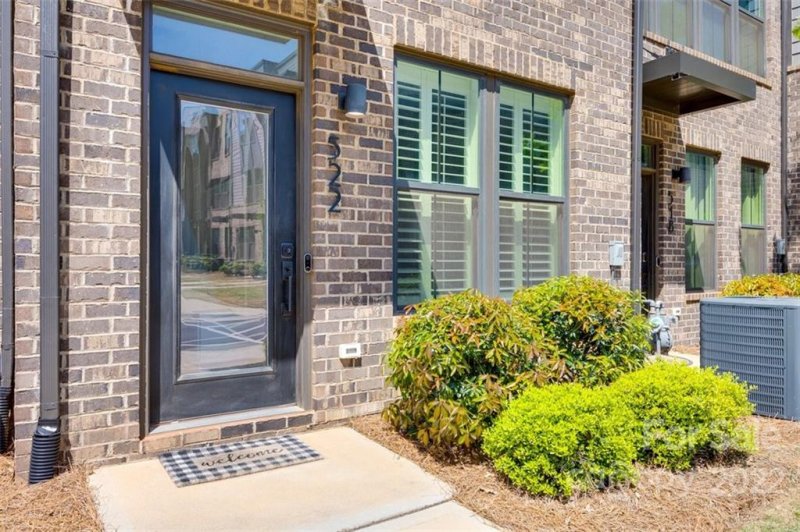 Property image 2 at 522 Music Hall Way, Charlotte, NC 28203