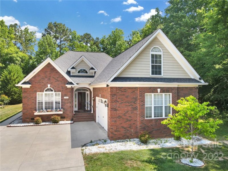 1101 Tarram Court