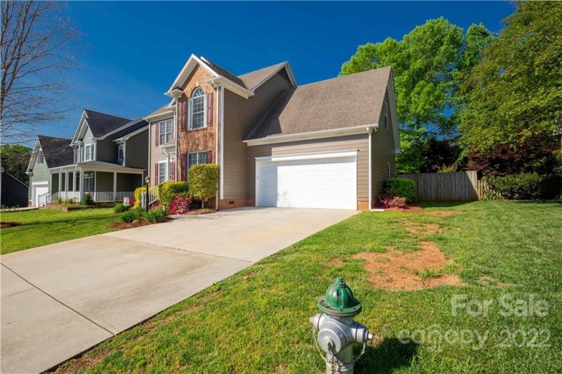Property image 2 at 1223 Old Coach Lane, Rock Hill, SC 29732