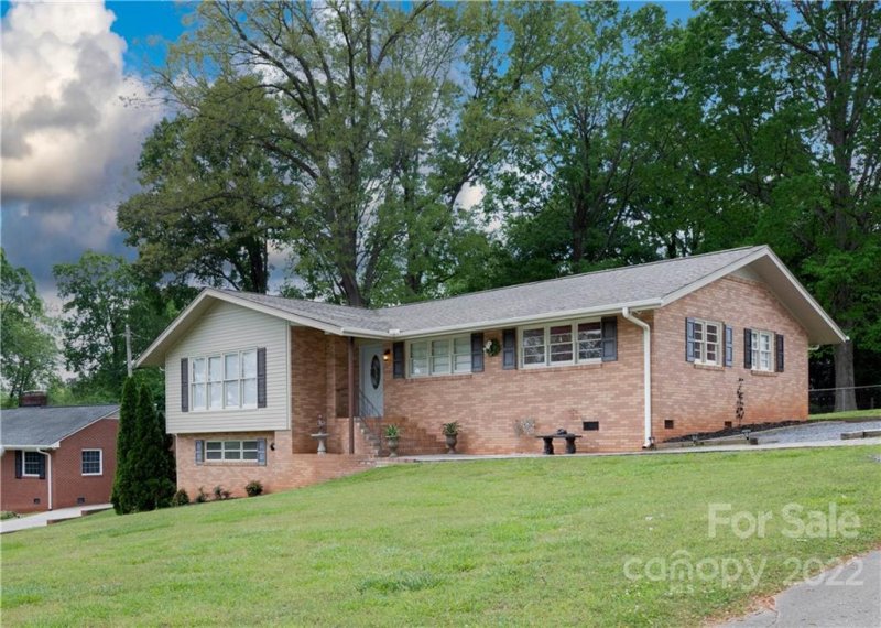 Property image 3 at 1749 Matthews Drive, Rock Hill, SC 29732