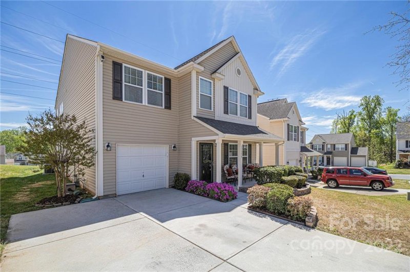 Property image 3 at 11355 Breezehill Lane, Charlotte, NC 28262
