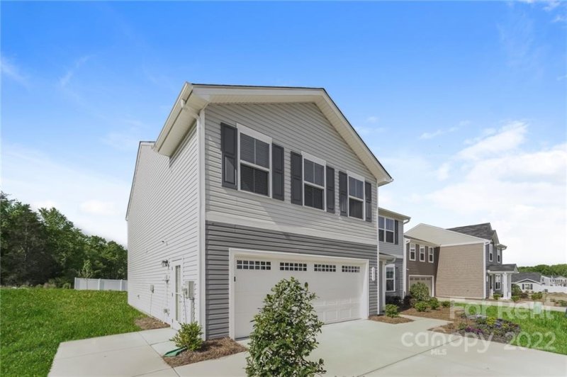 Property image 3 at 1017 Jeffrey Court, Concord, NC 28025