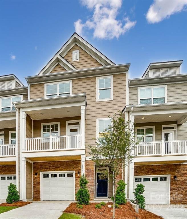 Property image 2 at 10419 Glenmere Creek Circle, Charlotte, NC 28262