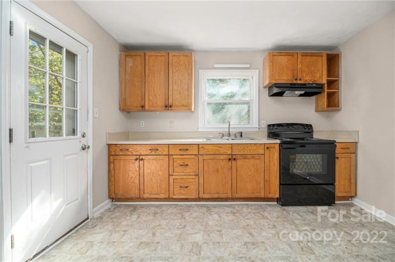 Property image 5 at 4743 Kenmont Drive, Charlotte, NC 28269