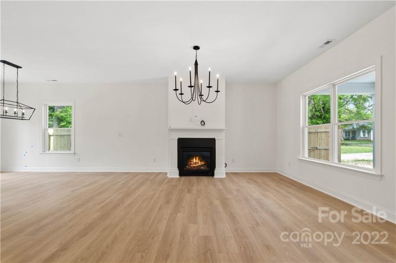 Property image 3 at 4114 Rutgers Avenue, Charlotte, NC 28206